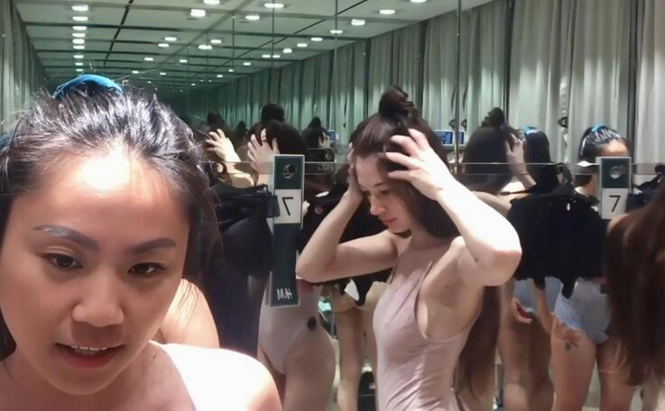 ❤️【极品泄密】身材超正混血女神和闺蜜试衣间换衣流出